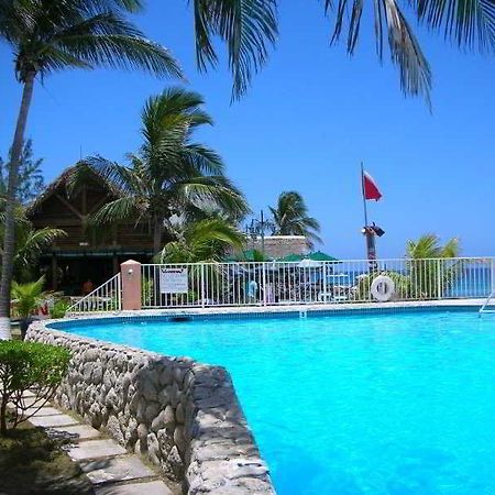 Sunset House Hotel George Town Bagian luar foto
